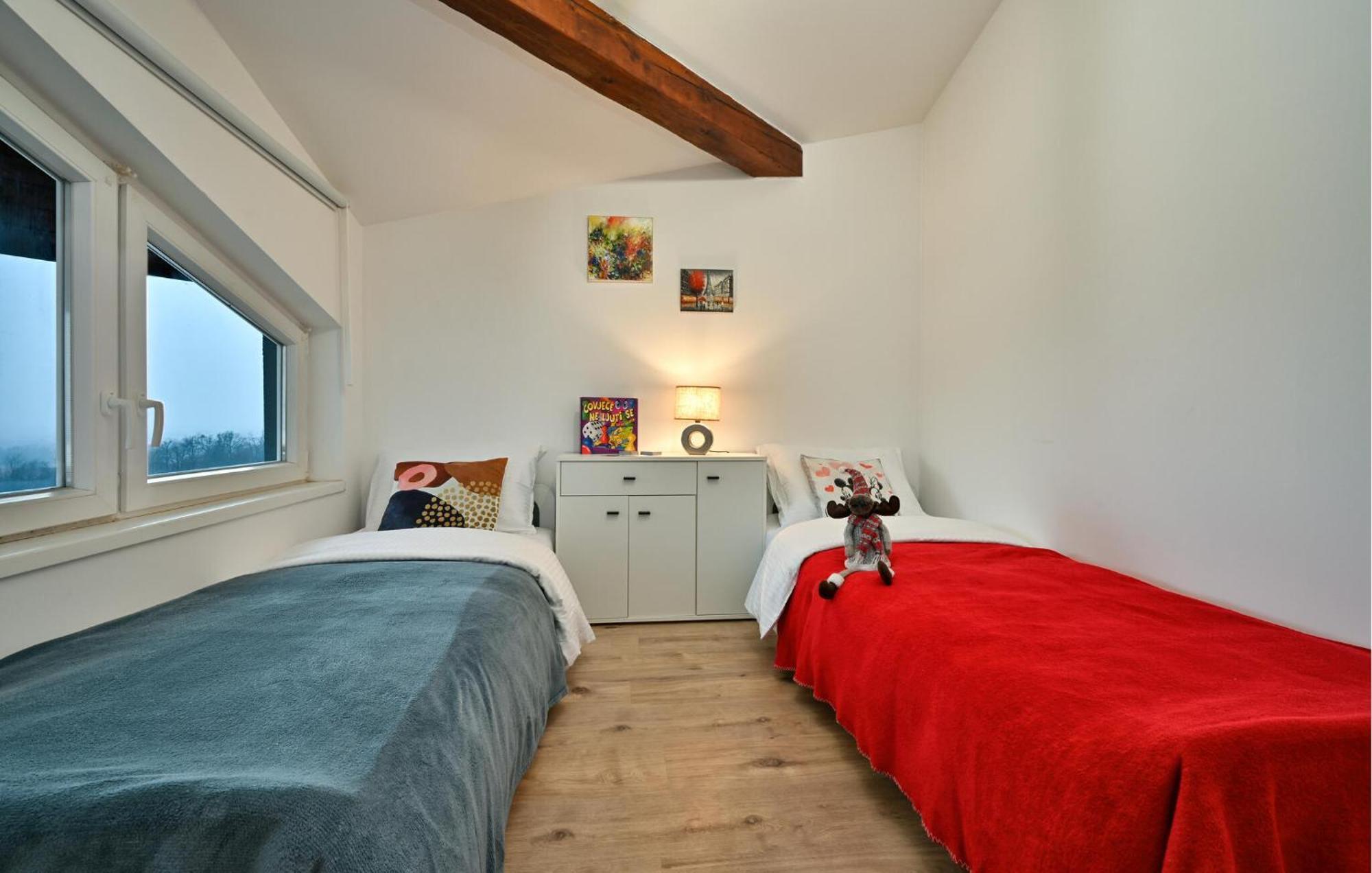 Cozy Home In Popovaca With House A Panoramic View Exterior photo